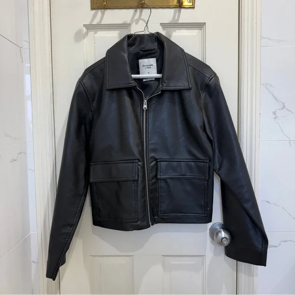 Abercrombie faux leather zip-up jeacket - Picture 1 of 8